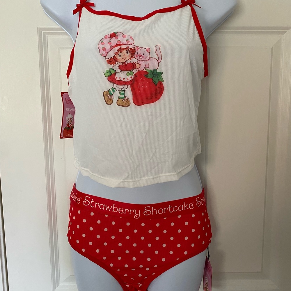 Strawberry Shortcake Ribbed Camisole and Panty Set. NWT